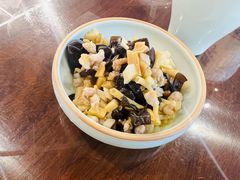 -裕兴记·蟹黄面馆养育巷精选店面馆