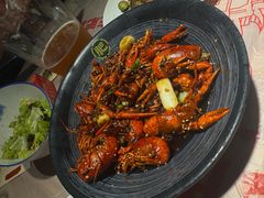 -肥肥虾庄·金牌油焖大虾(汉街SKP店)