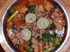 纳西族嫩牛肉-老滇山寨•云南特色菜•地方菜•民族风情歌舞表演(金碧店)