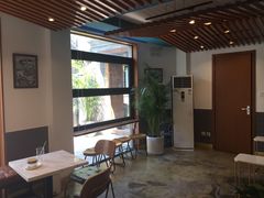 靠窗位-糖房咖啡(南锣鼓巷店)