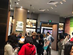 等位区-CoCo都可(合生汇店)