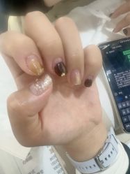 -进巍美甲