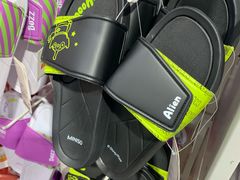 -名创优品(天河区正佳广场二店)