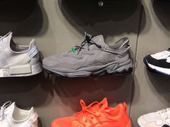 -ABC MART(心斎橋店)