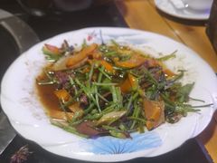 -山妹子铁锅炖