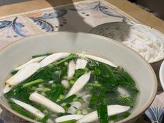 -粉八·云南米线·建水烧烤(常熟路店)