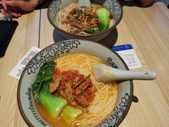 剁椒肉炒肉粉-俏凤凰(美林M·LIVE天地东座店)