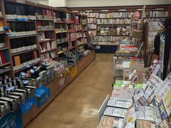 -大垣书店(烏丸三条店)