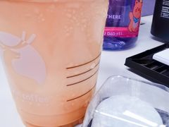 生椰拿铁-瑞幸咖啡(大都会东方广场店)