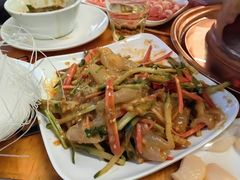 -铭记烧烤制作社•吊炉乳鸽 延吉冷面