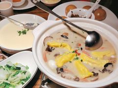 -爱碗亭·鲜炒湖南菜(壹城中心店)