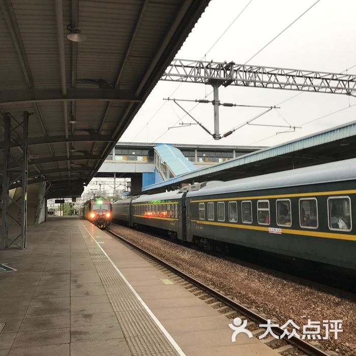 昆山火车站图片