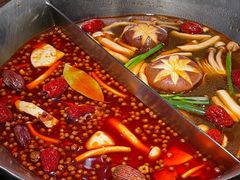 -湊湊火锅·茶憩(南京东路悦荟店)