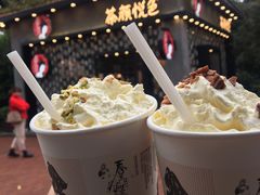 幽兰拿铁-茶颜悦色(九龙仓从前慢茶叶子店)