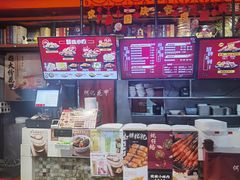 -何记花甲(海岸城旗舰店)