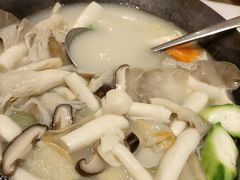 -万龙洲海鲜(大兴绿地缤纷城店)