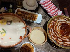-三人行骨头王火锅(长寿店)