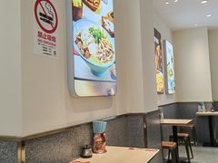 -小杨生煎(金山百联购物中心3楼店)