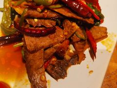 -云海肴·汽锅鸡·云南菜(天山百盛优客店)