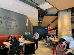 大堂-必胜客(新中纬店)