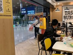 -麦当劳(昆明长水国际机场店)