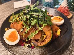 主厨橄榄油黑醋色拉-SHADOWS•Bistro&Eatery(安福路店)