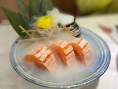 三文鱼腩刺身-羽寿司(东方宝泰店)