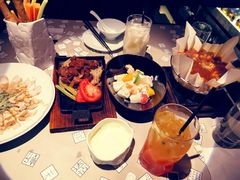 -穹六人间 people 6(岳阳路店)