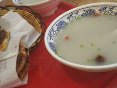 -大耳公曹氏驴肉包子铺(三八店)