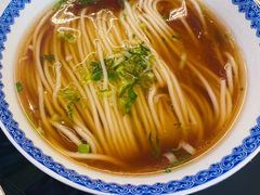 特色奥灶面配蟹肉XO酱-RIVIERA 松鹤楼(外滩店)