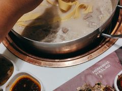 -洪氏嗨捞·猪肚鸡火锅(阳光天地店)