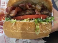 -The Habit Burger Grill 哈比特汉堡(爱琴海店)