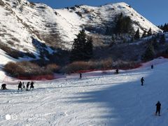 -丝绸之路山地度假区滑雪场