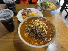 豌杂小面-丁丁猫重庆小面(徐州路店)