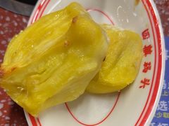 -四囍码头海鲜烧烤自助火锅(外滩南京东路悦荟广场店)