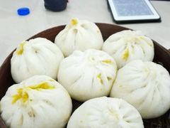 牛肉胡萝卜包子-胡家包子·清真(大众巷店)