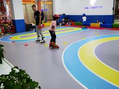 -米高蓝斯克国际轮滑中心(中铁建店)