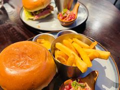 炙烤熟成肉眼牛排汉堡-bluefrog蓝蛙(皇庭广场店)