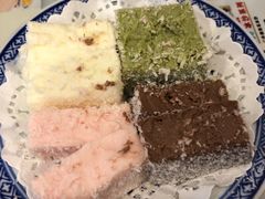 -广信牛奶甜品世家(台东店)