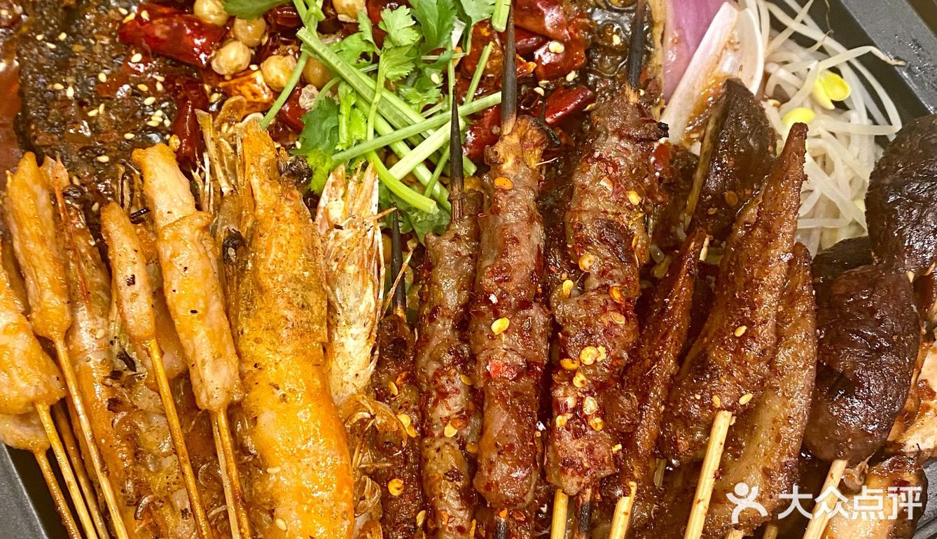 南宁美食｜坠好吃的烧烤串，宵夜N刷[调皮]