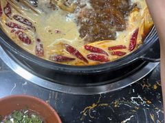 -灌县老妈砂锅串串香(万科红生活广场店)