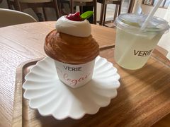 -VERIE BAKEHOUSE