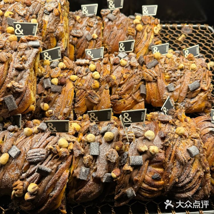 武汉天地超火的面包店