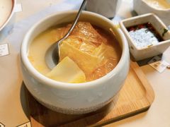 -穹六人间 people 6(岳阳路店)