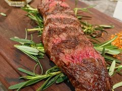 臀腰肉盖-LESCEDARS Brasserie Bistro香柏树