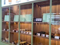 面包甜点陈列柜-野上麦田(中贸广场店)