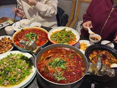 -万重锦·人文川菜馆(骡马市店)