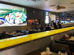-大头虾越式风味餐厅(光明广场店)
