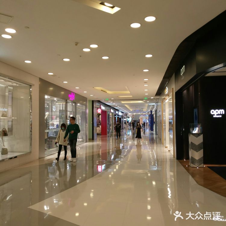 逛街的宝藏商场王府井APm