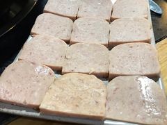 梅林午餐肉-铜元老码头鳝鱼火锅